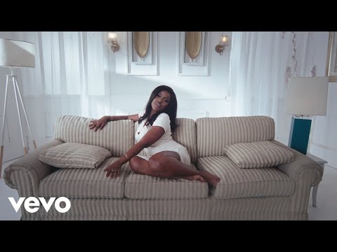 Gyakie-Something-Official-Video