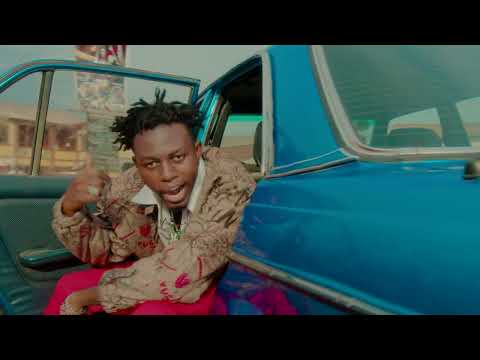 Kweku-Flick-Ewiase-Official-Video